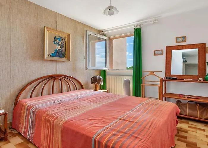 La Colinne -113- 3 Pers